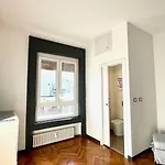 Bilocale Di Design A 100m Dalla Stazione דירה *