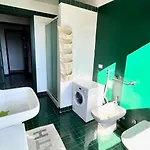 דירה Bilocale Di Design A 100m Dalla Stazione