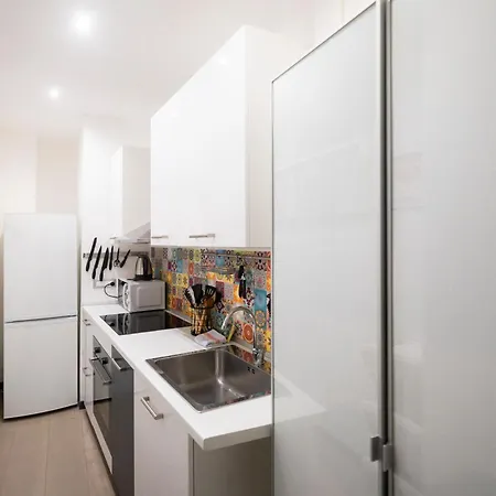 Bilocale Di Design A 100m Dalla Stazione Apartmán *