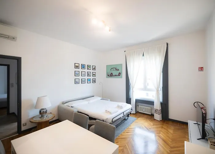Bilocale Di Design A 100m Dalla Stazione Apartmán