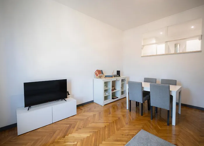 Bilocale Di Design A 100m Dalla Stazione Apartmán Milán